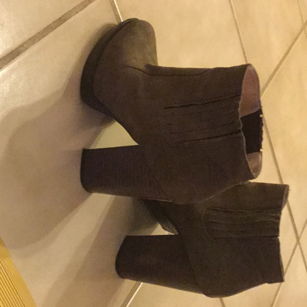 Zara platform green suede booties